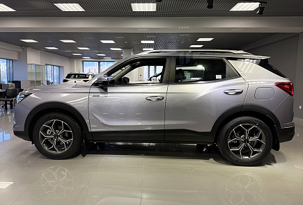 экстерьер KGM Korando Gray, Dream 1.5T AWD AT6 (163 л.с.)