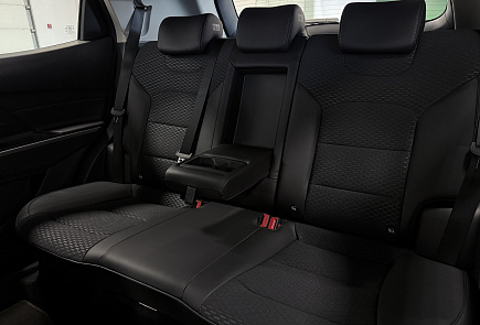 интерьер KGM Korando Blue, Dream 1.5T AWD AT6 (163 л.с.)