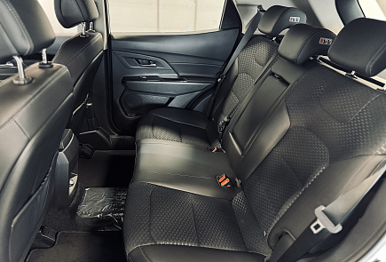 интерьер KGM Korando White, Dream 1.5T AWD AT6 (163 л.с.)